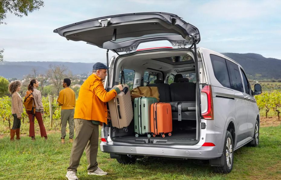 VW Das RentAuto Caravelle 02