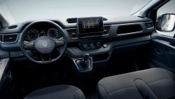 Renault Trafic Van (1)