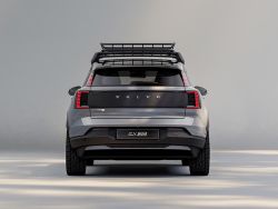 Volvo EX30 Cross Country (8)