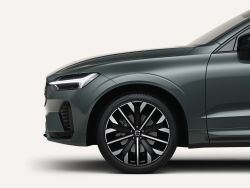 Volvo XC60 2025 04