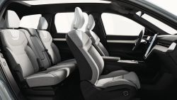 Volvo XC90 (20)
