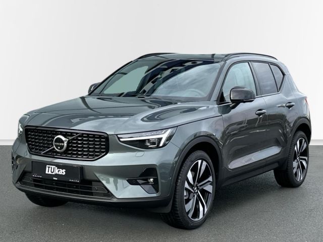 Volvo XC40 2.0 B3 ULTRA DARK